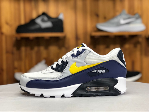 nike air max 90 michigan