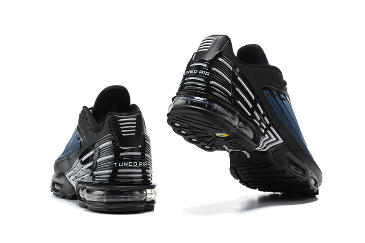 nike air max plus og obsidian